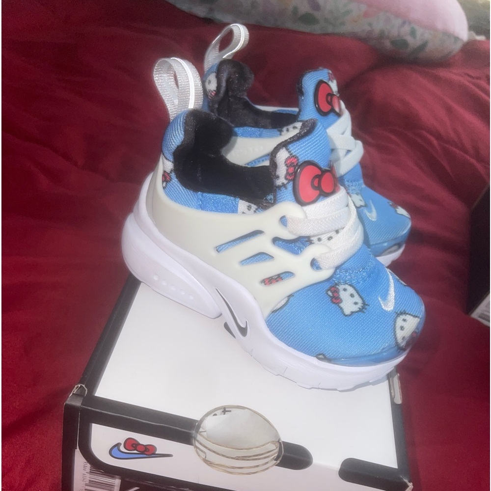 Baby shoes